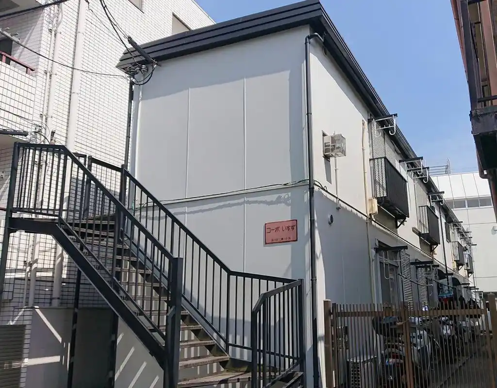 コーポいすず 外観