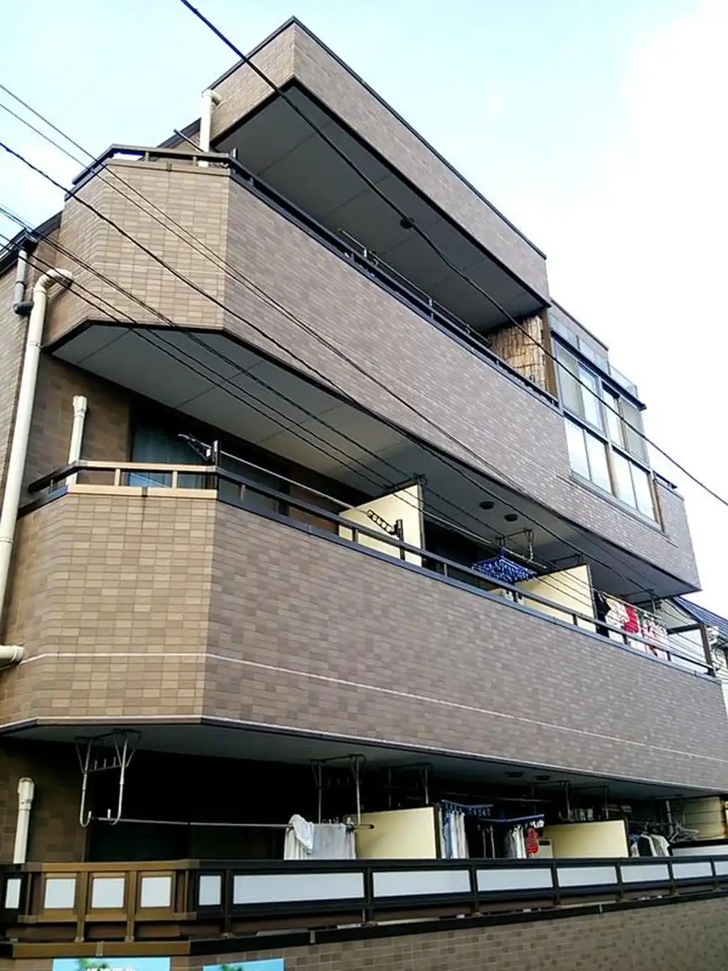 メゾンNNTイワイ 外観