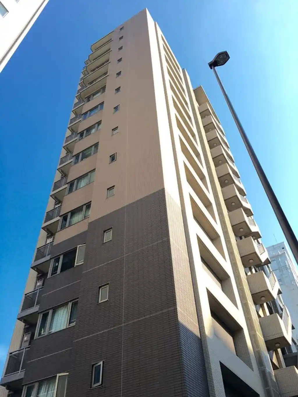 グラーサ駒沢大学 外観