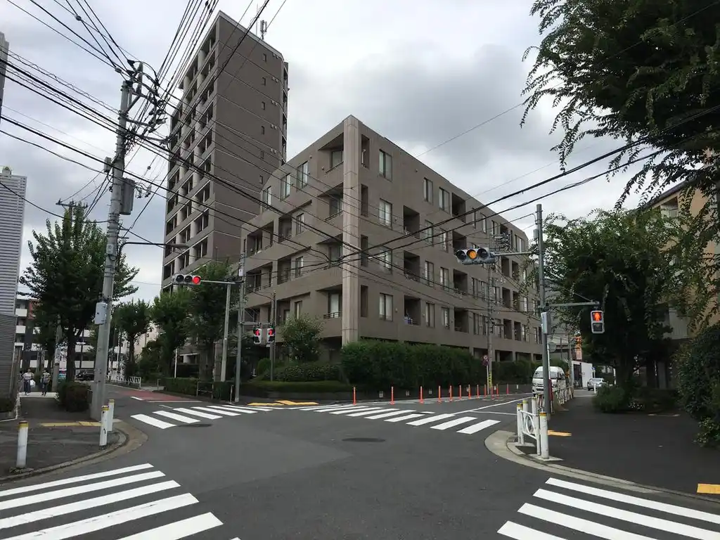 アルス学芸大学クレディール 外観