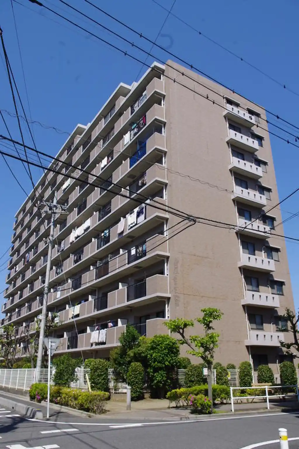 ロイヤルシャトー浦和常盤 外観