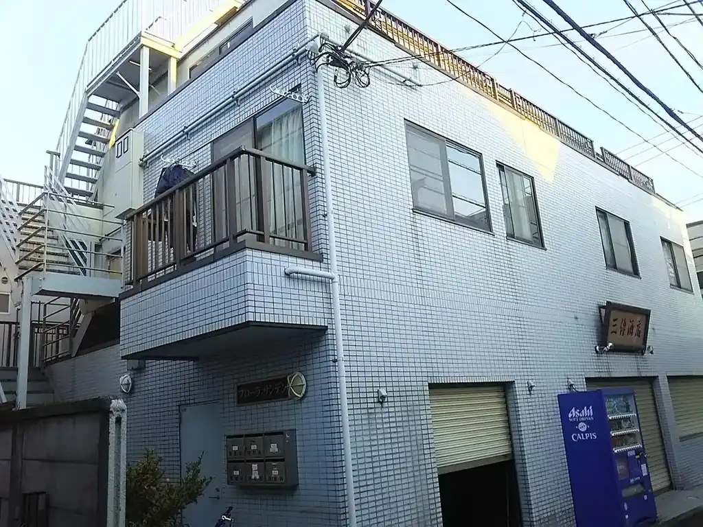 フローラ・サンデン 外観