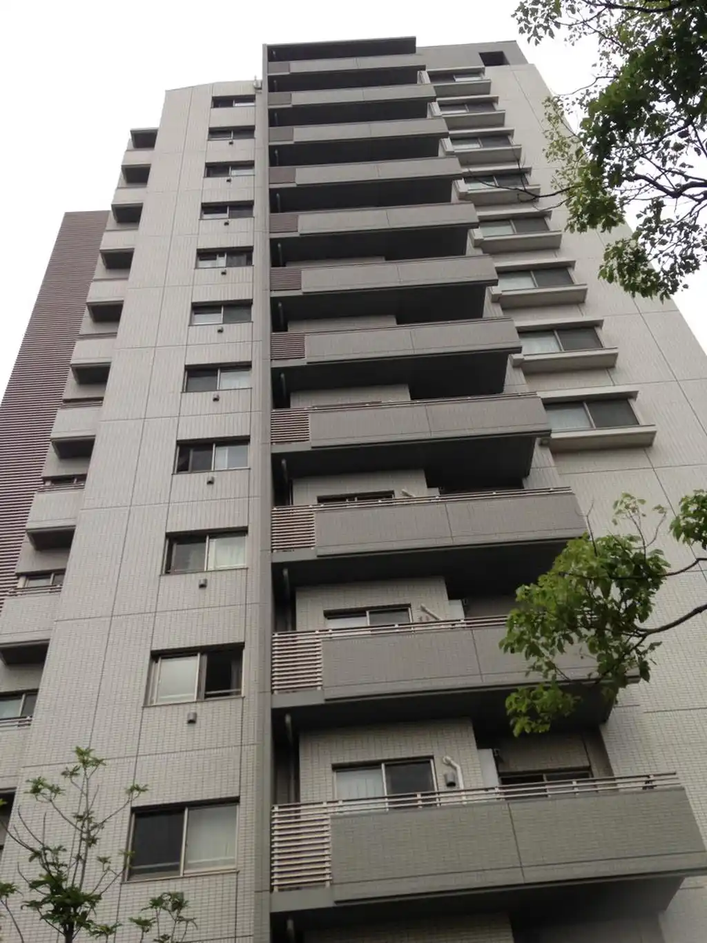 ヴィスタテラス武蔵浦和 レジデンス棟 外観