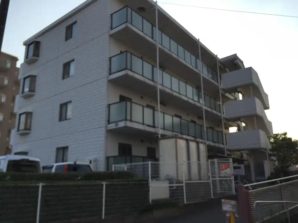 リベラル中の瀬 外観