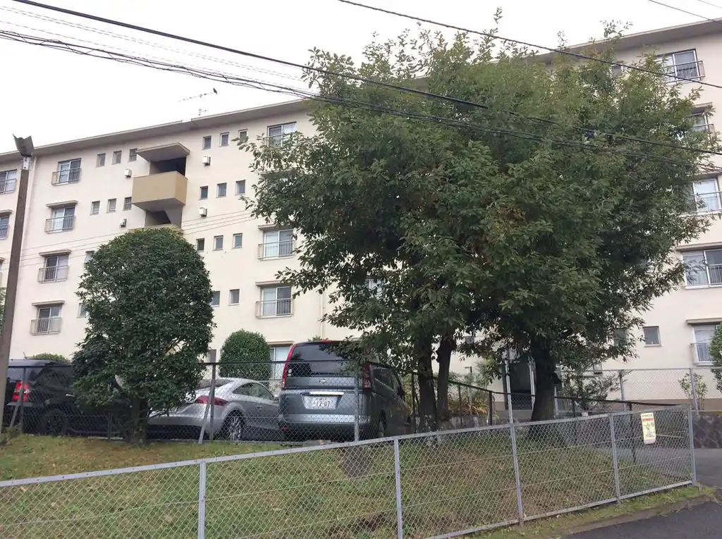 寺尾台団地8号棟 外観