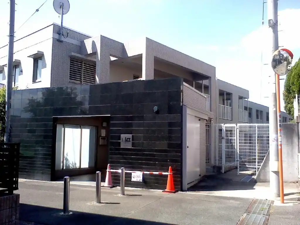 リステージ青葉台 外観