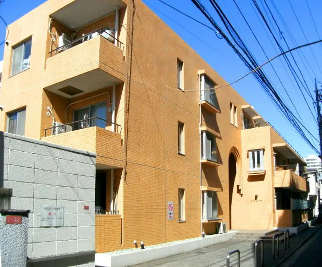 コーポロイヤル 外観