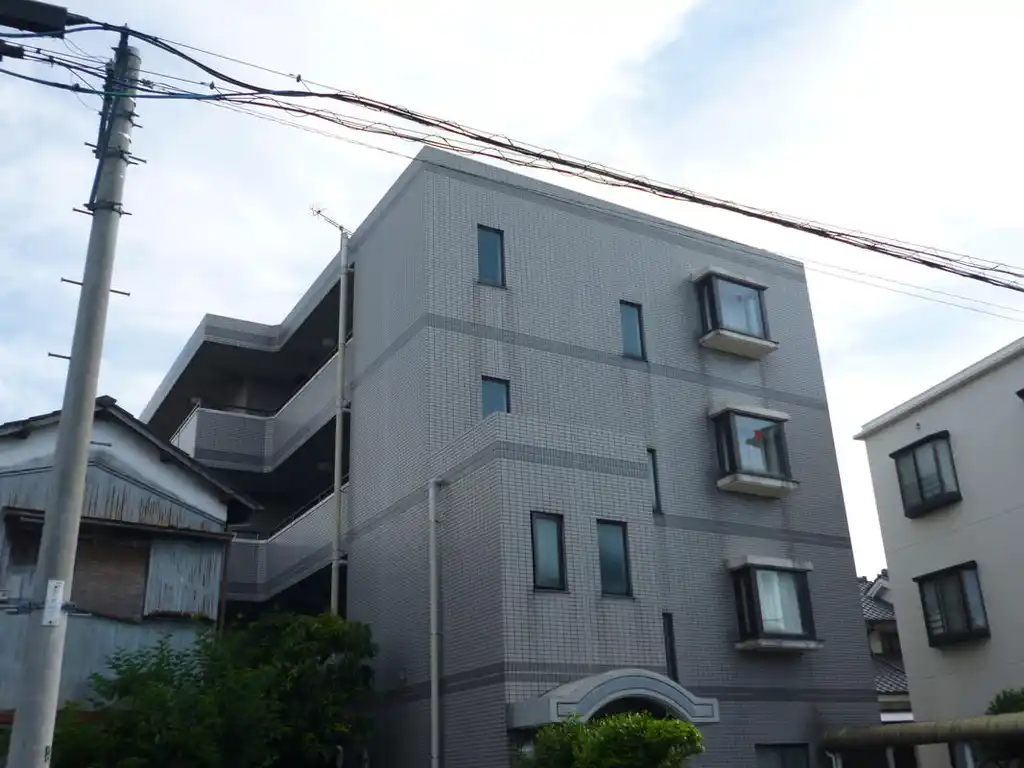 カームハイツ 外観