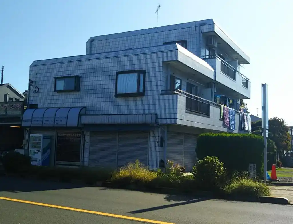 ニュークレセントビルA 外観