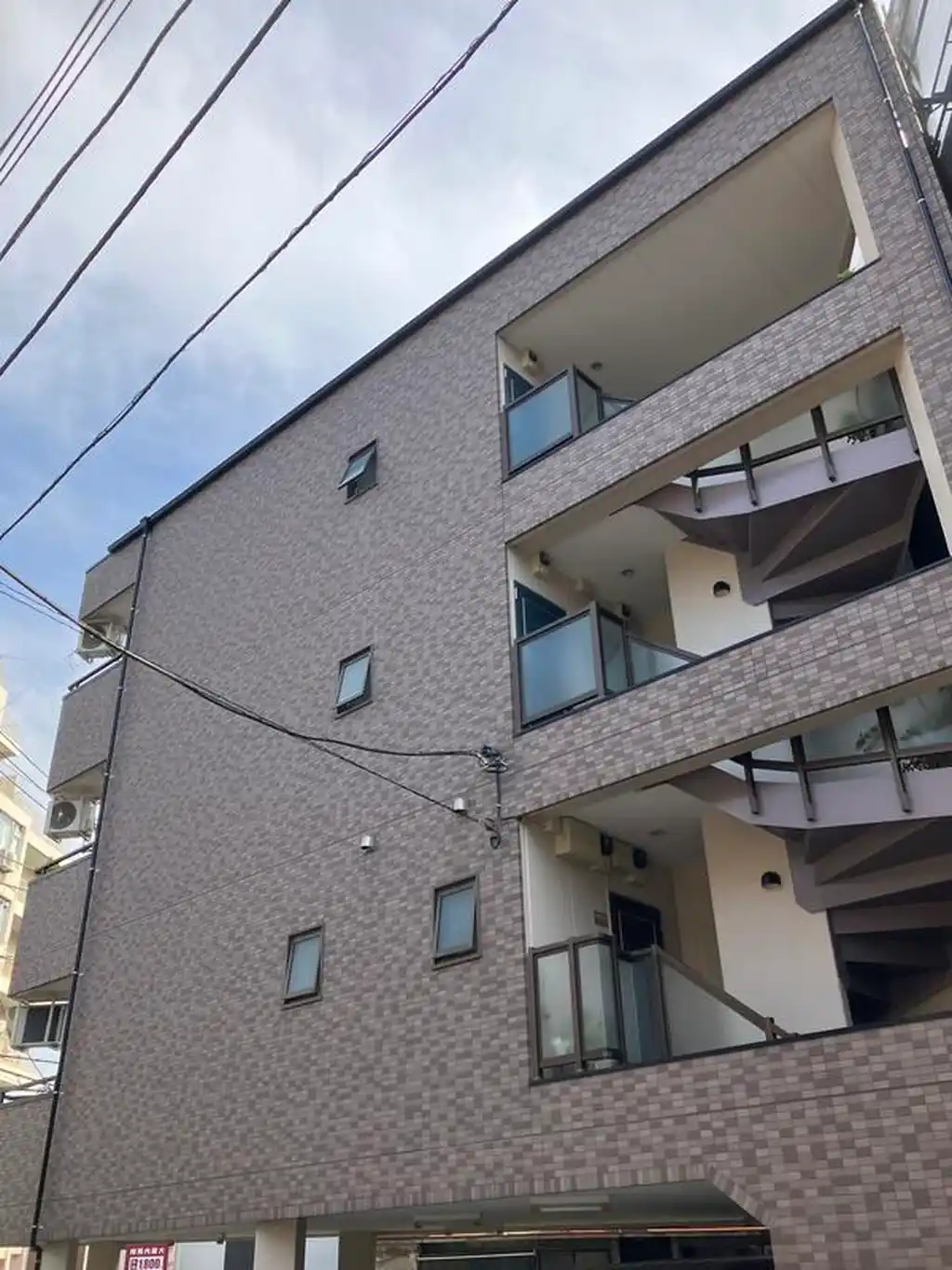 YNKビル 外観