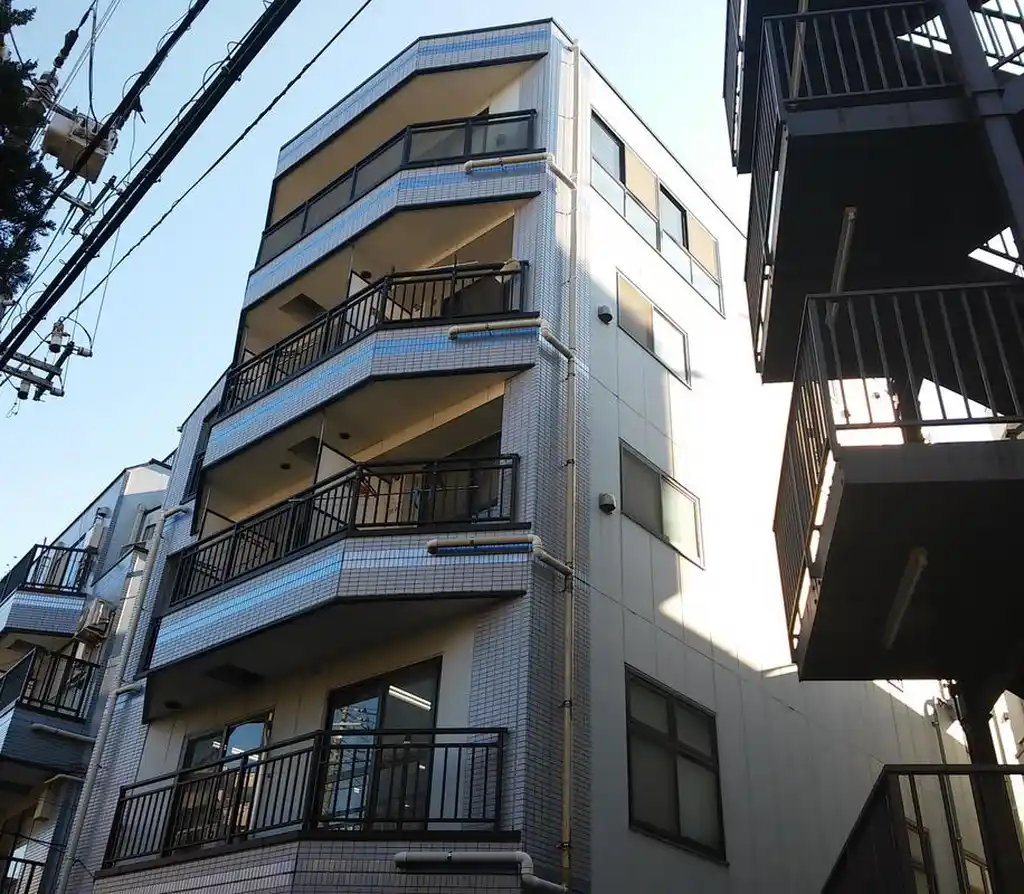 ラマ第2ビル 外観