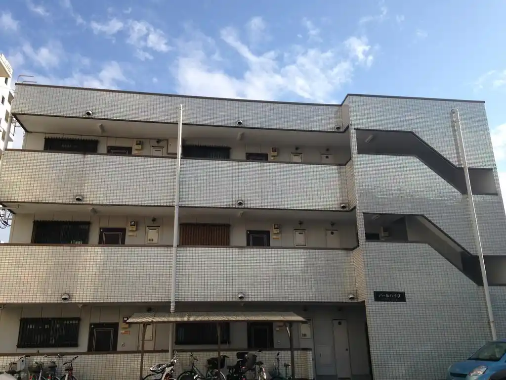 パールハイツ 外観