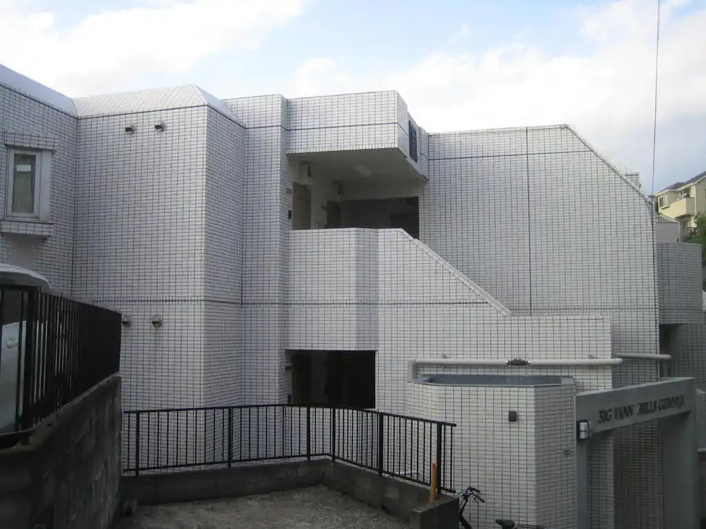 ビッグヴァンヒルズ弘明寺 外観