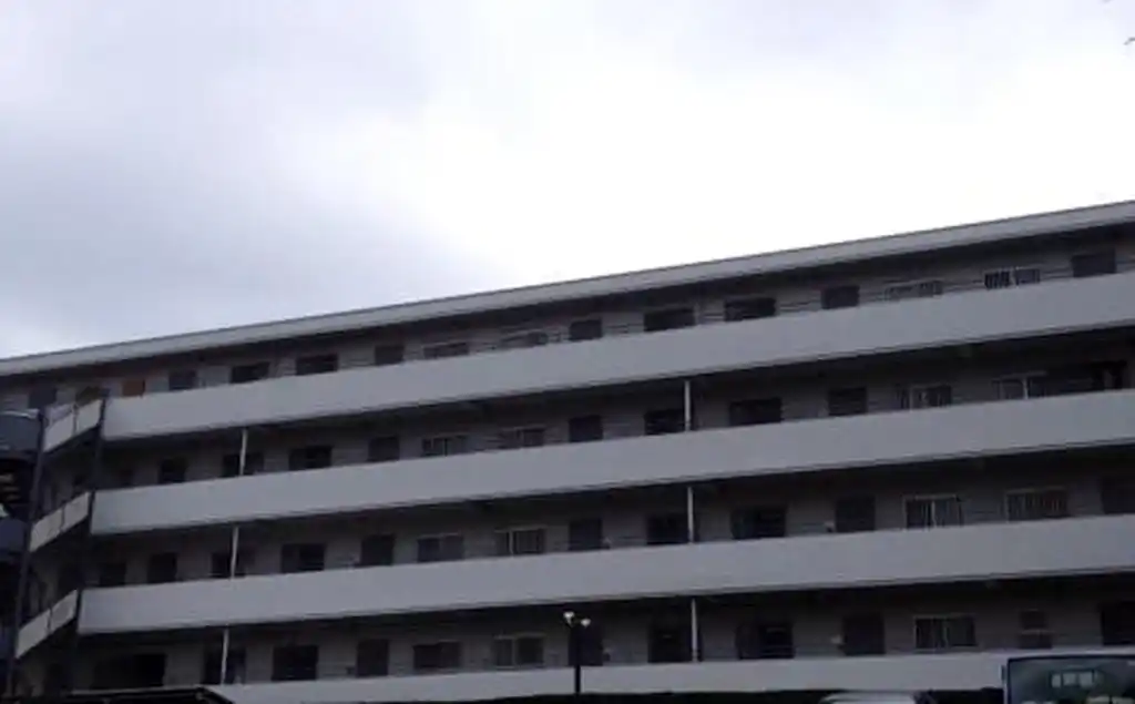コンド向原 外観