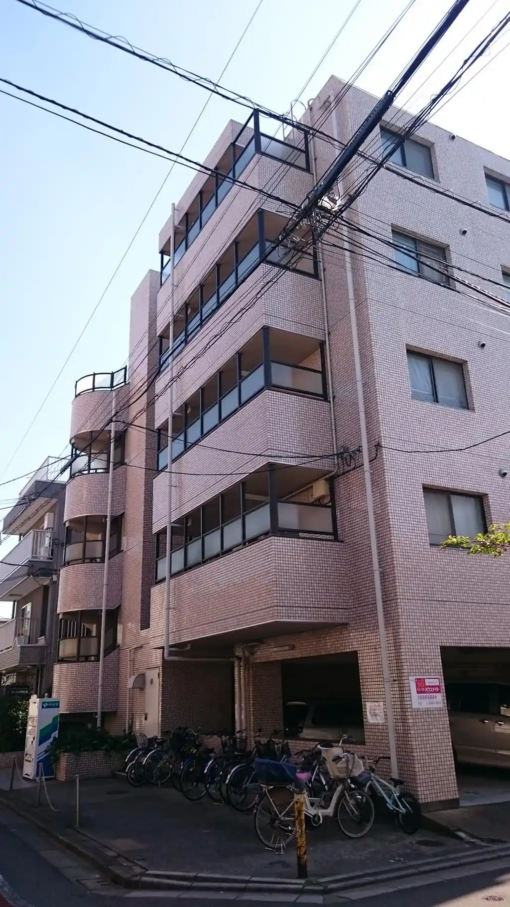 メーゾン浮間公園 外観