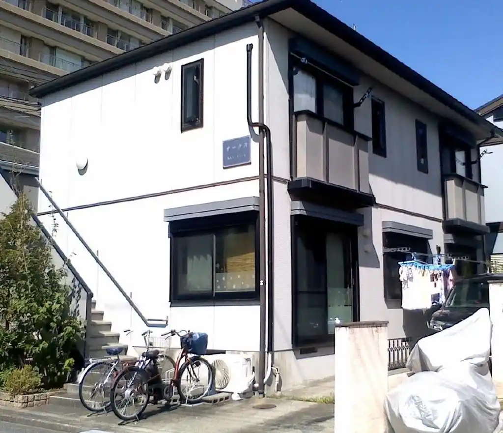 オークス 外観