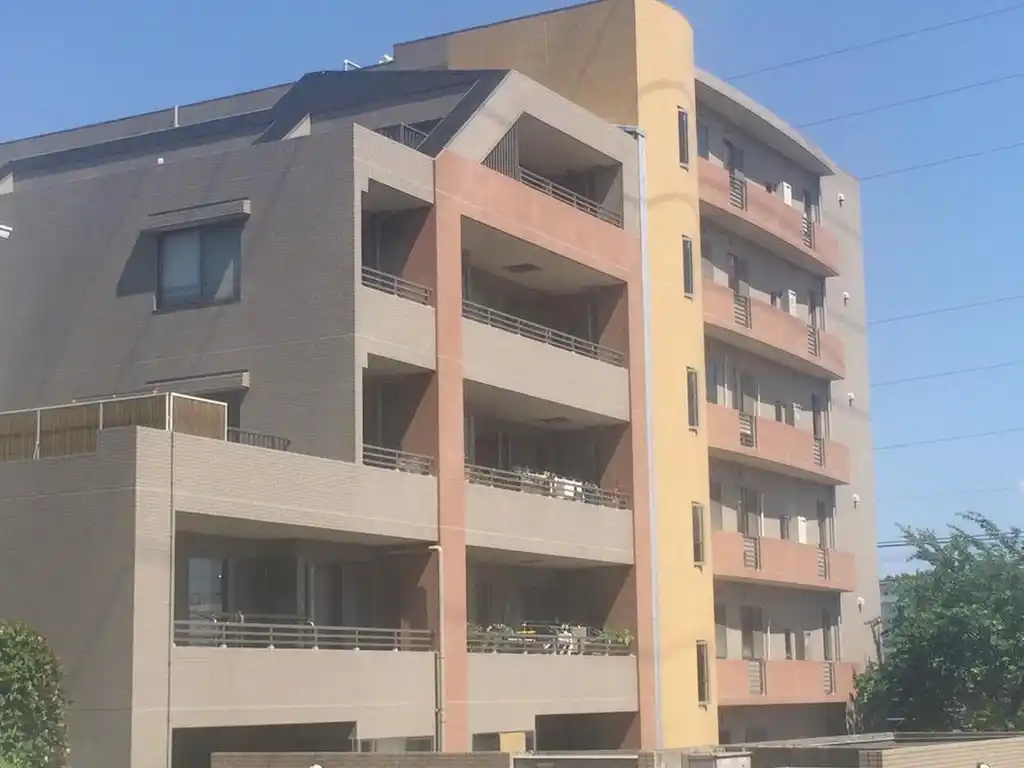 パストラルフォート江田 外観