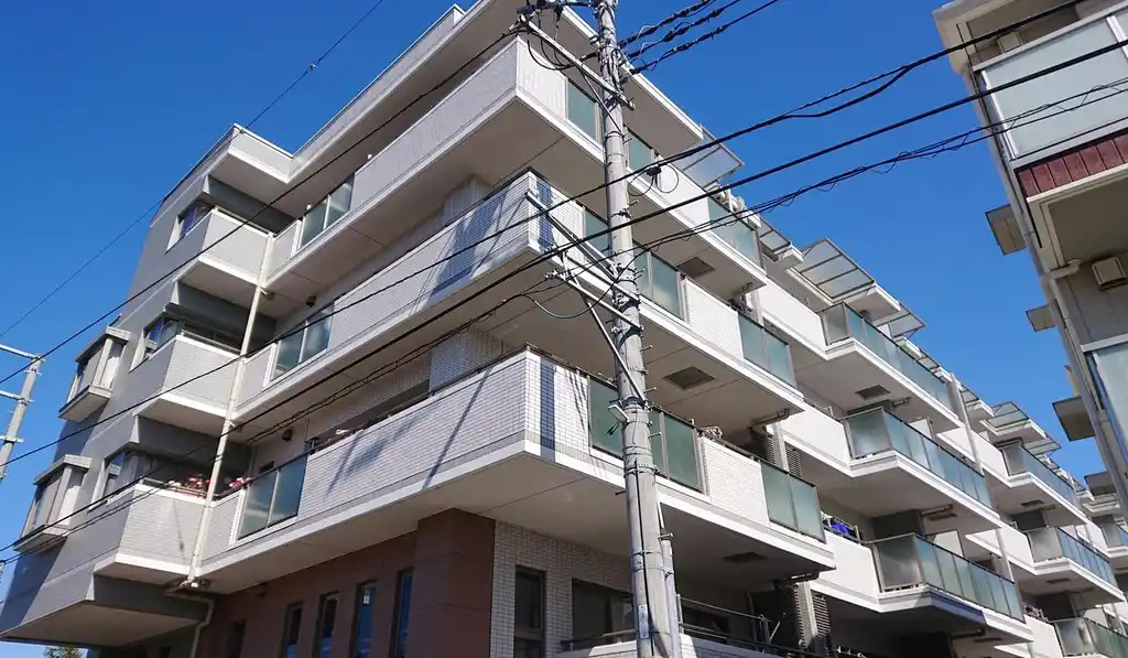 アージョ鶴ヶ峰 外観