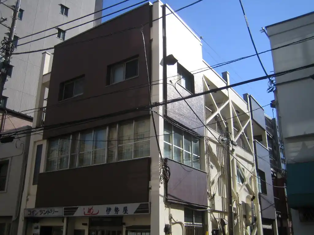 伊勢屋ビル 外観