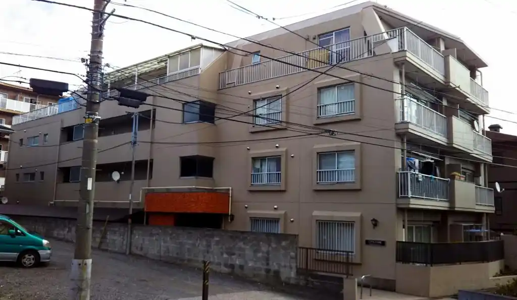 エスペランサ城郷 外観