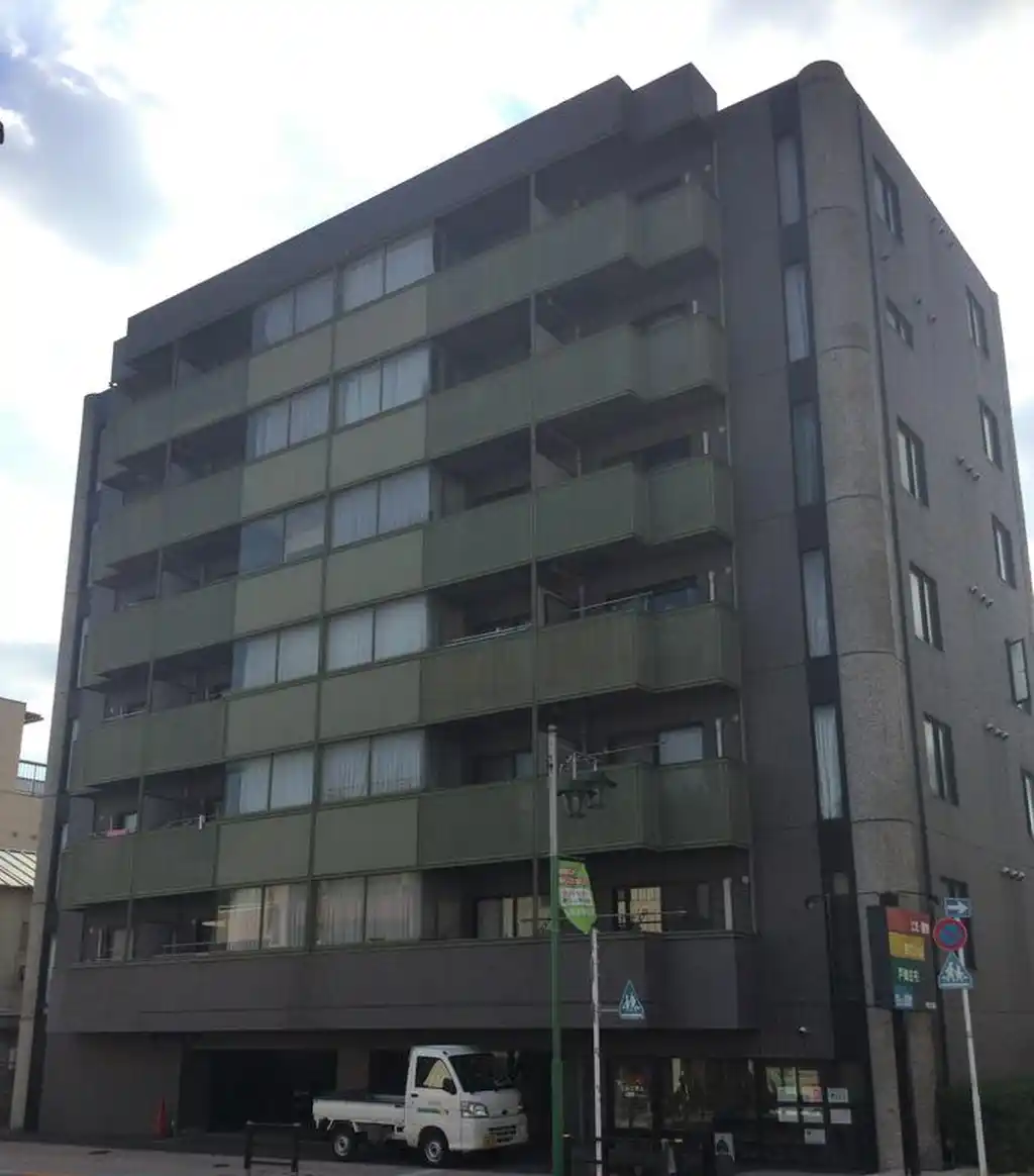 エレガⅢ 外観