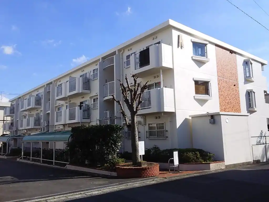 小田急大和桜ヶ丘マンションA棟 外観