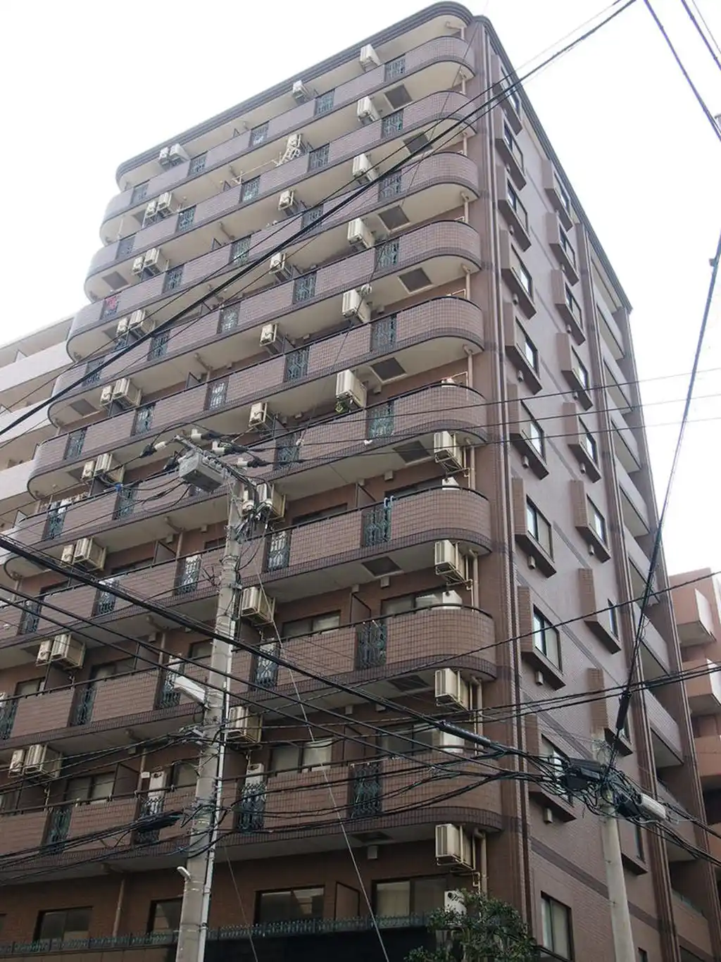 グリフィン横浜・反町公園弐番館 外観
