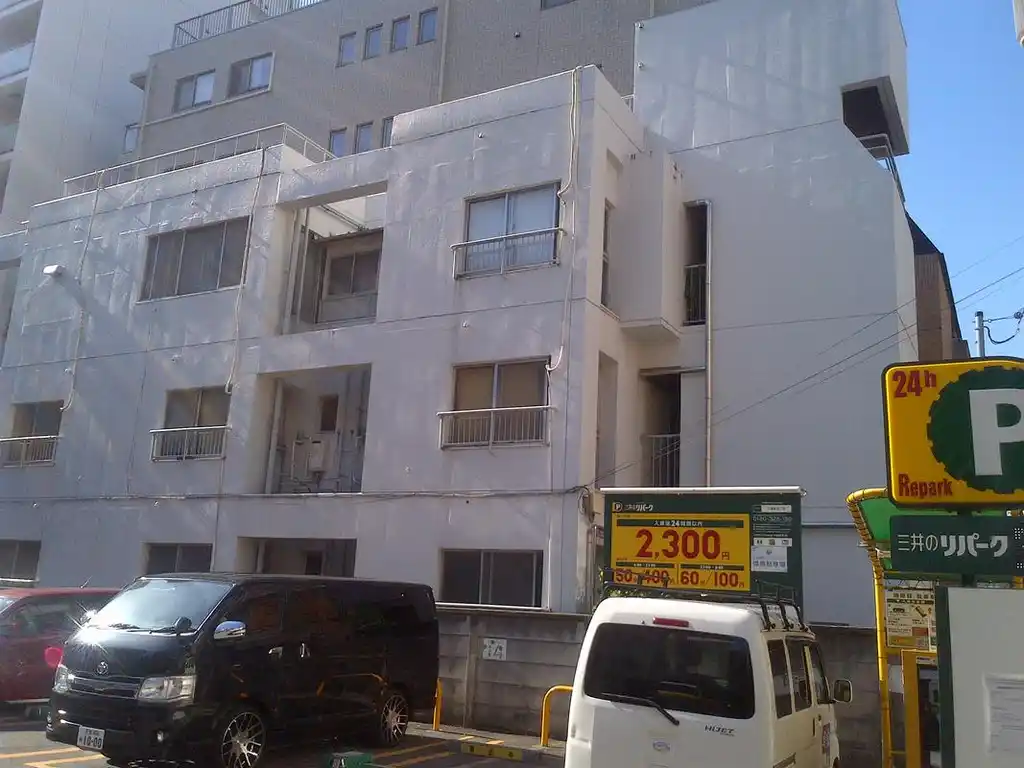 クラウン鈴木 外観