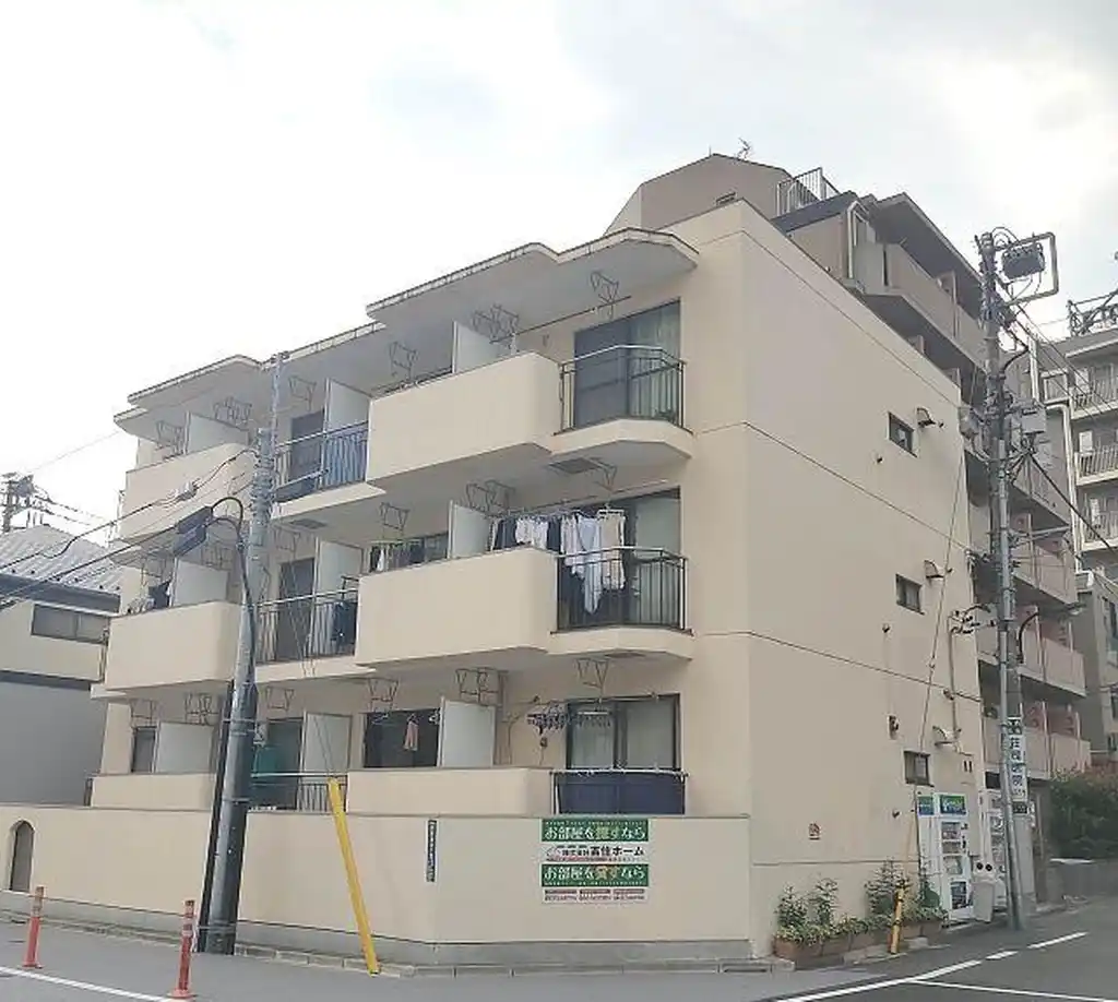 アベイユ西新宿 外観