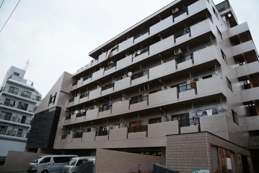 クリスタルパレス 外観