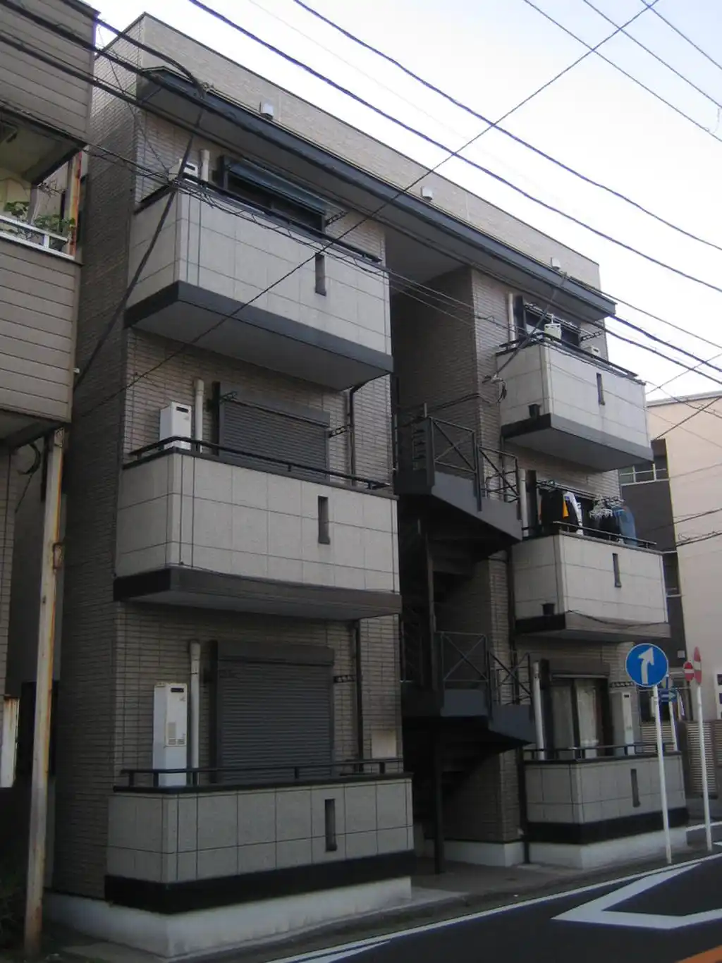 クレマチス横浜 外観