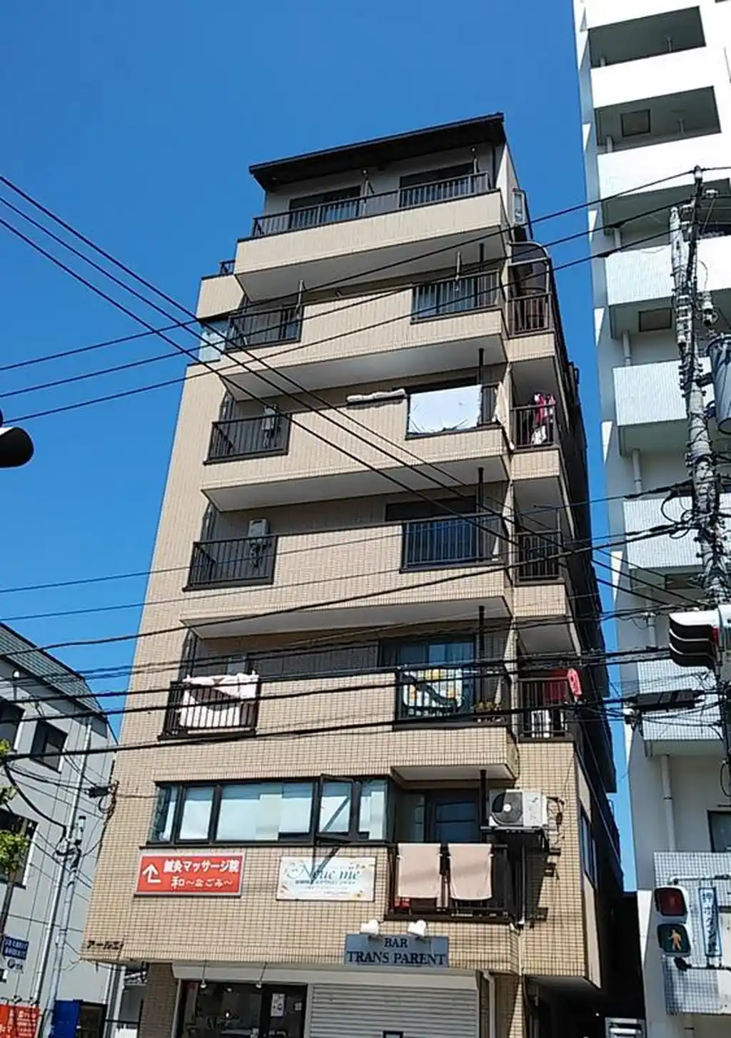 アールエイビル 外観