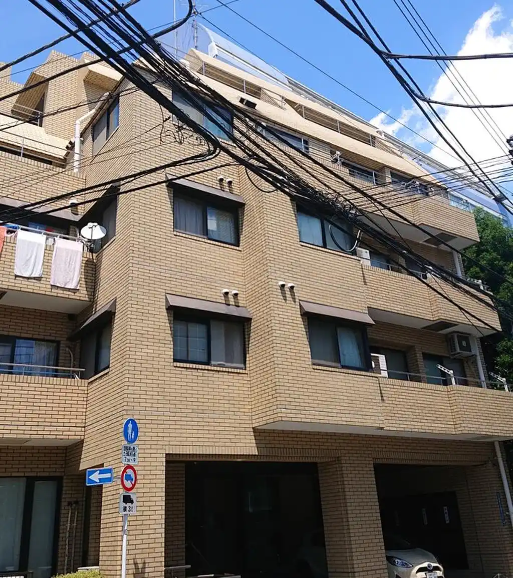 メゾンシャルモン 外観