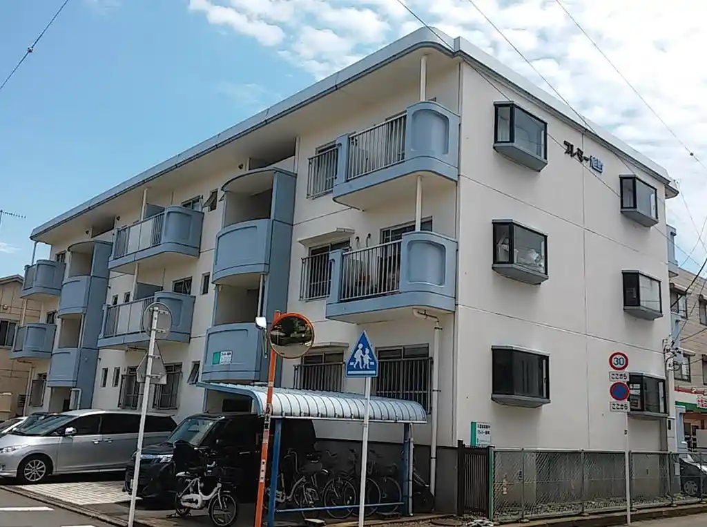 プレミー旭町 外観
