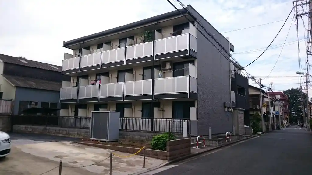 レオパレス東進 外観