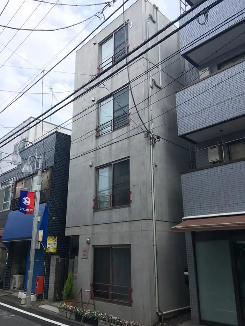 Lightone 外観