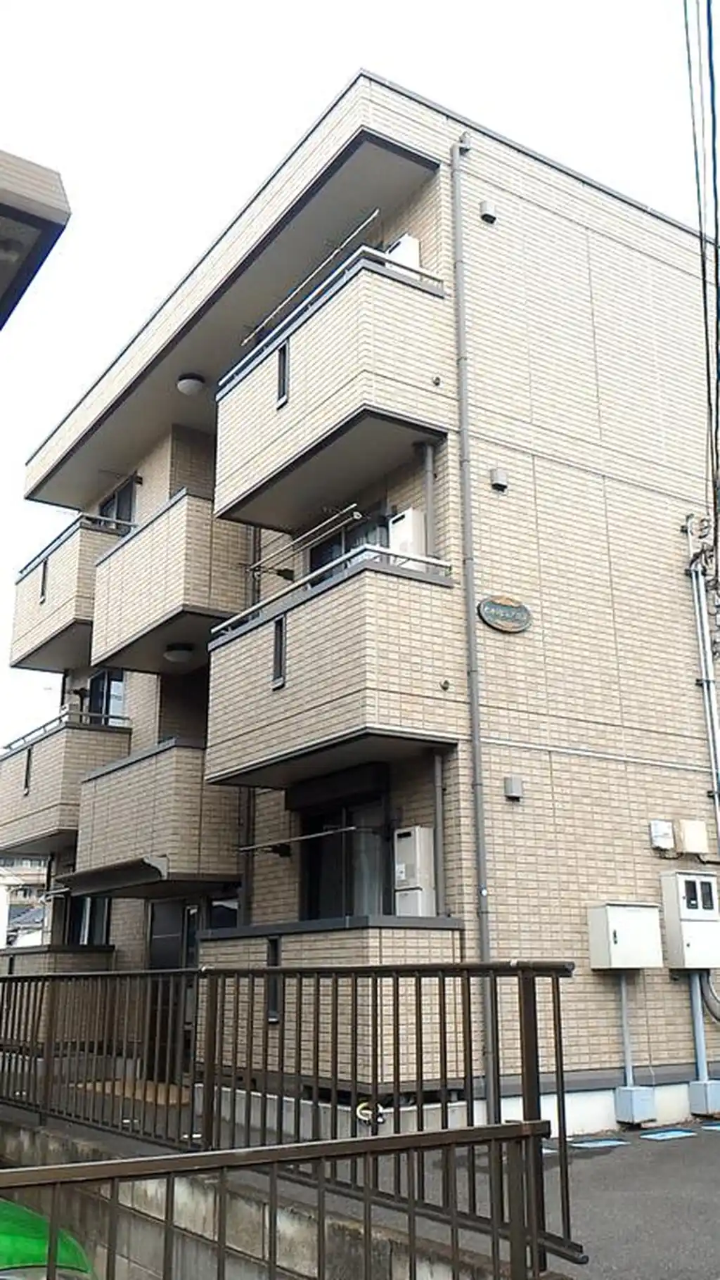 ヒカリピュアー日進 外観