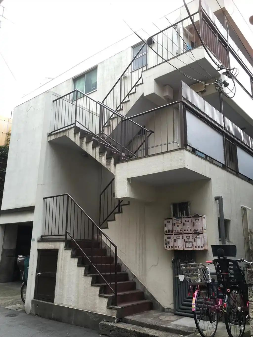 シャトー中央 外観