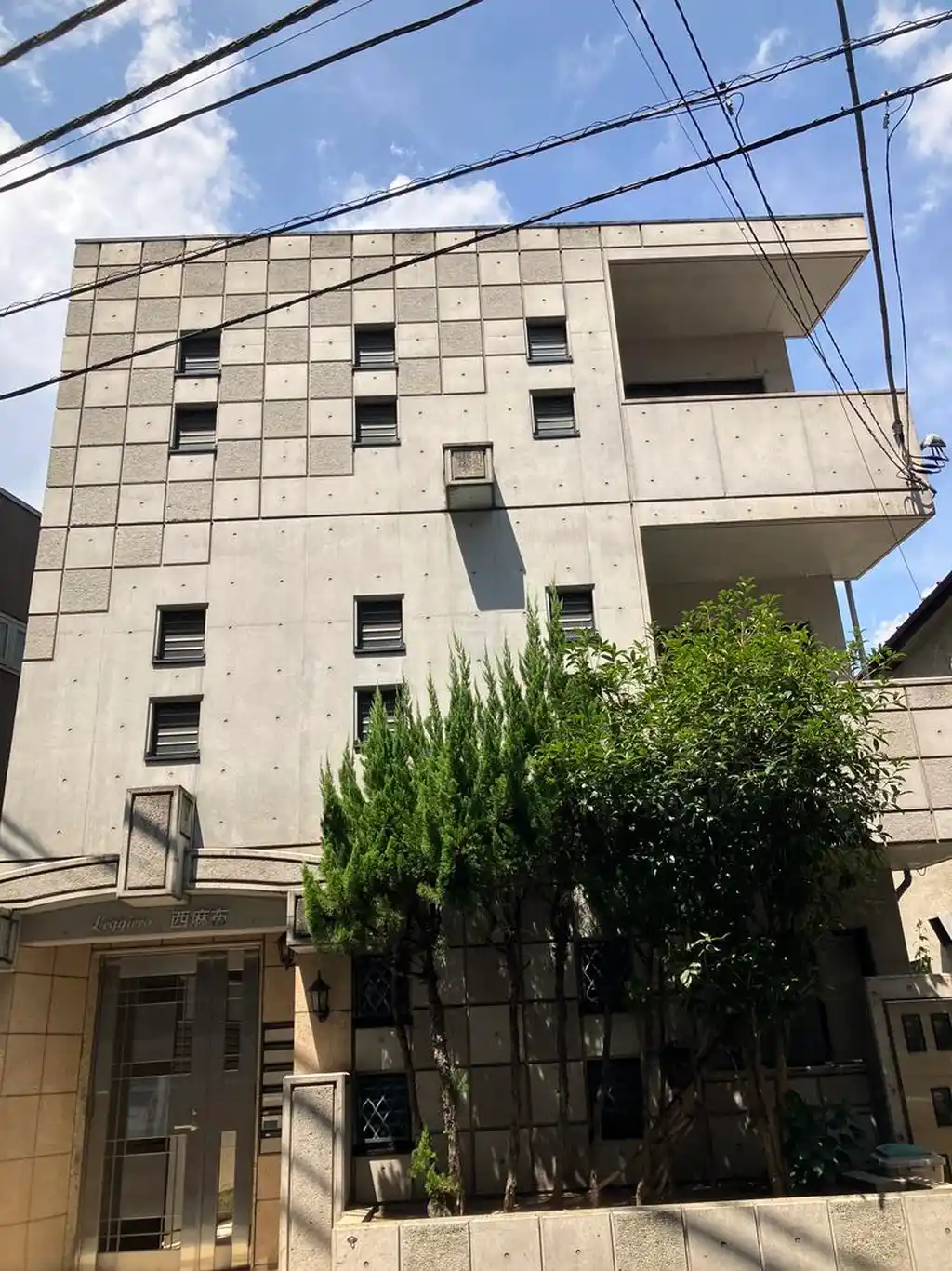 レジェーロ西麻布 外観