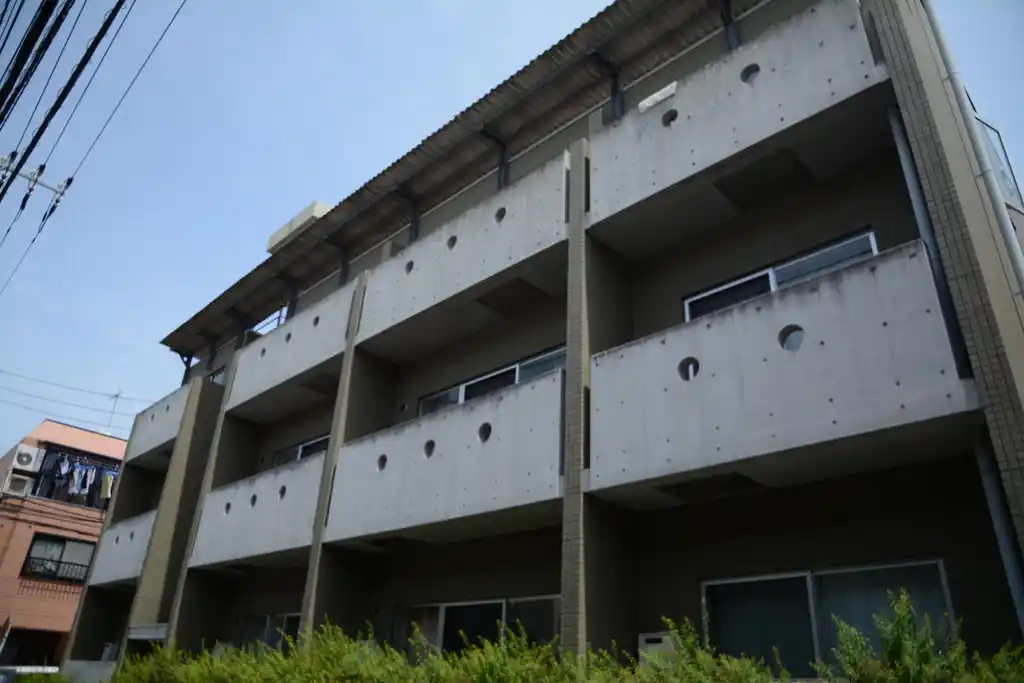 ヴィーアヴァレーゼ 外観