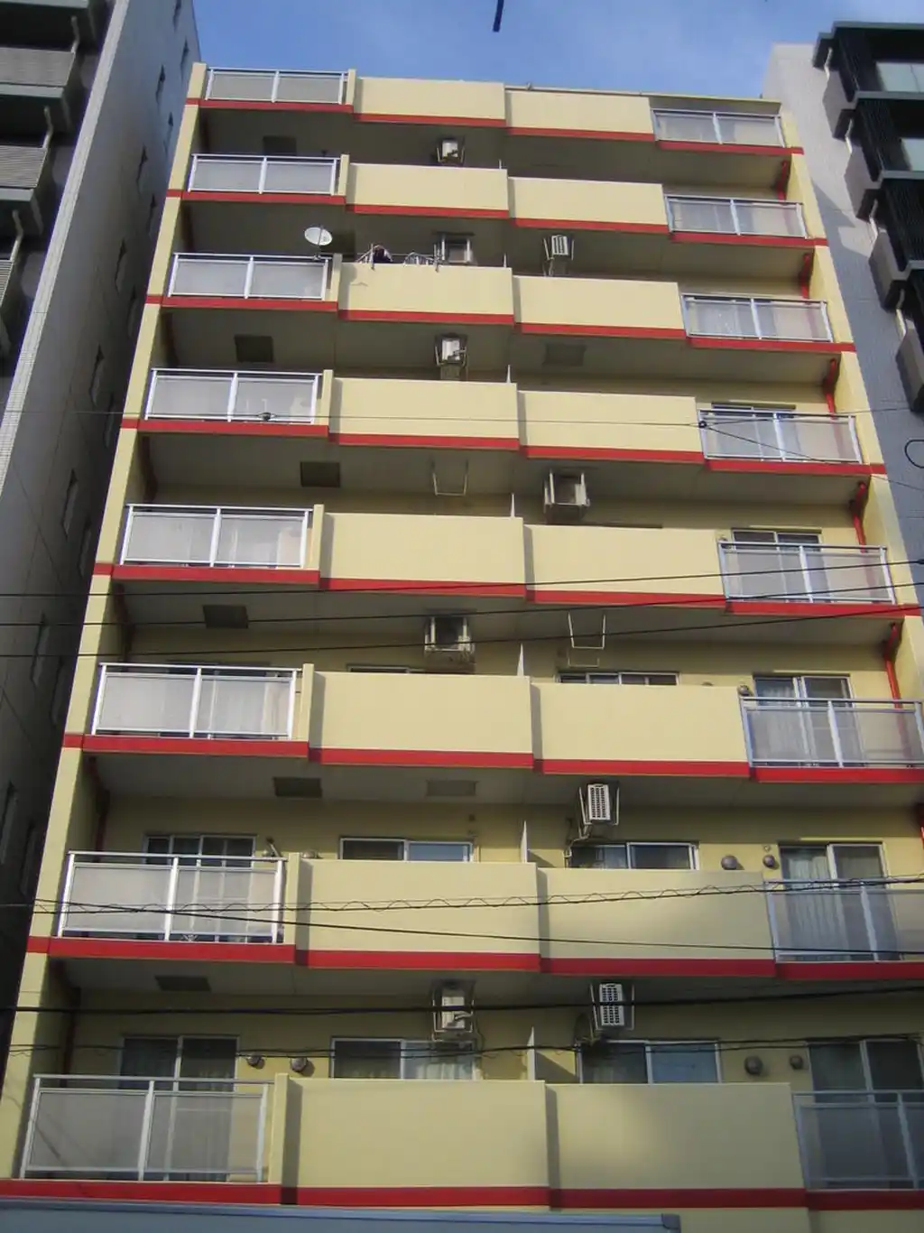 プラーズ高島町 外観