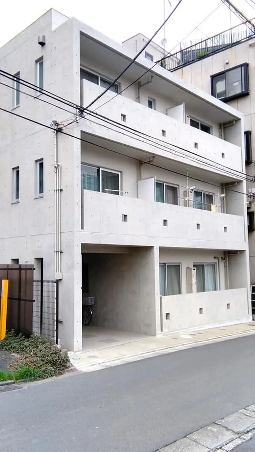 EMアパートビル 外観