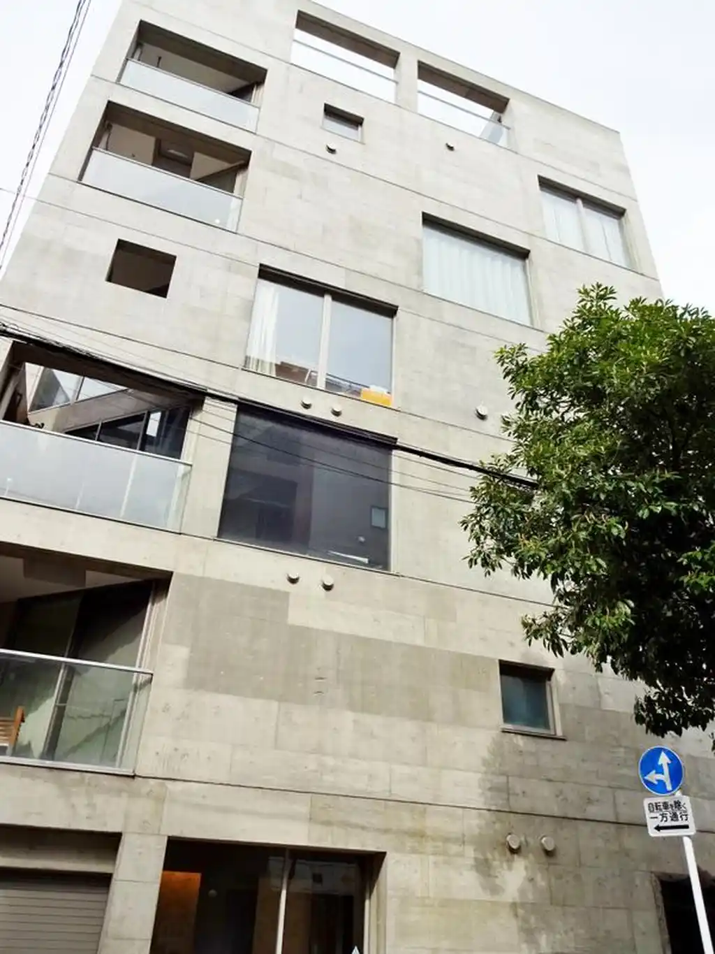 GRID 外観