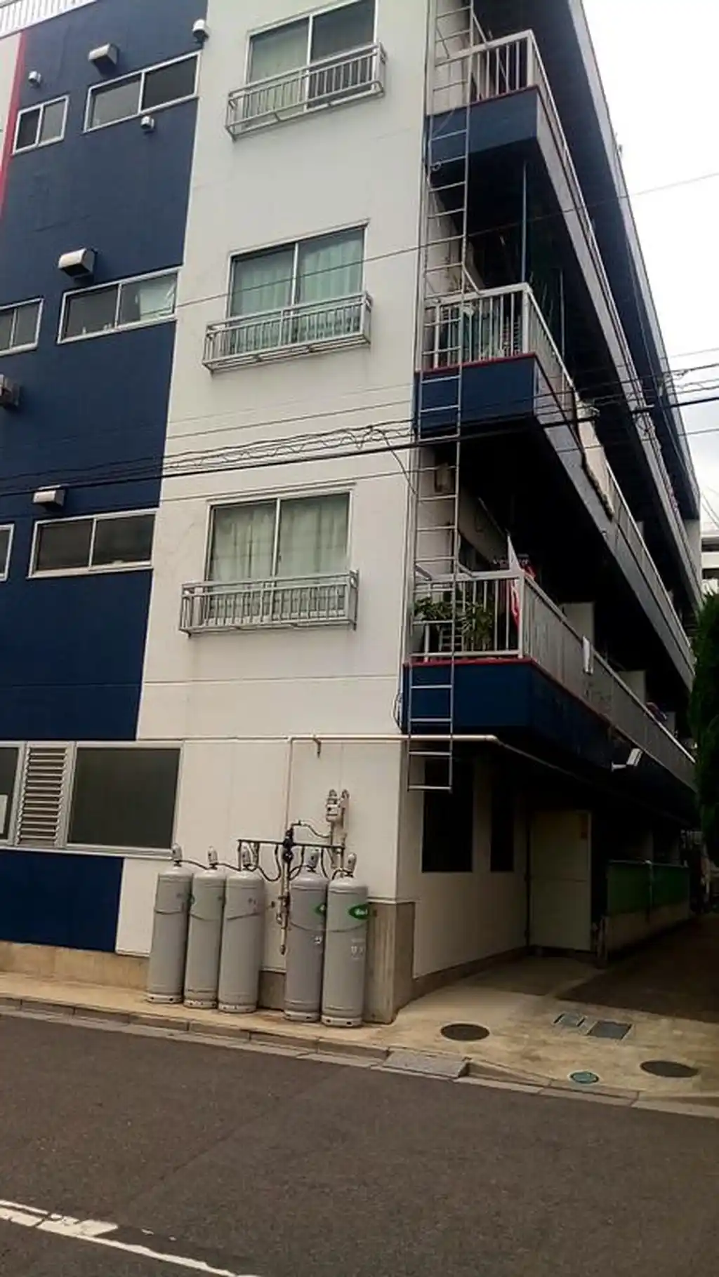 朝日町ビル 外観