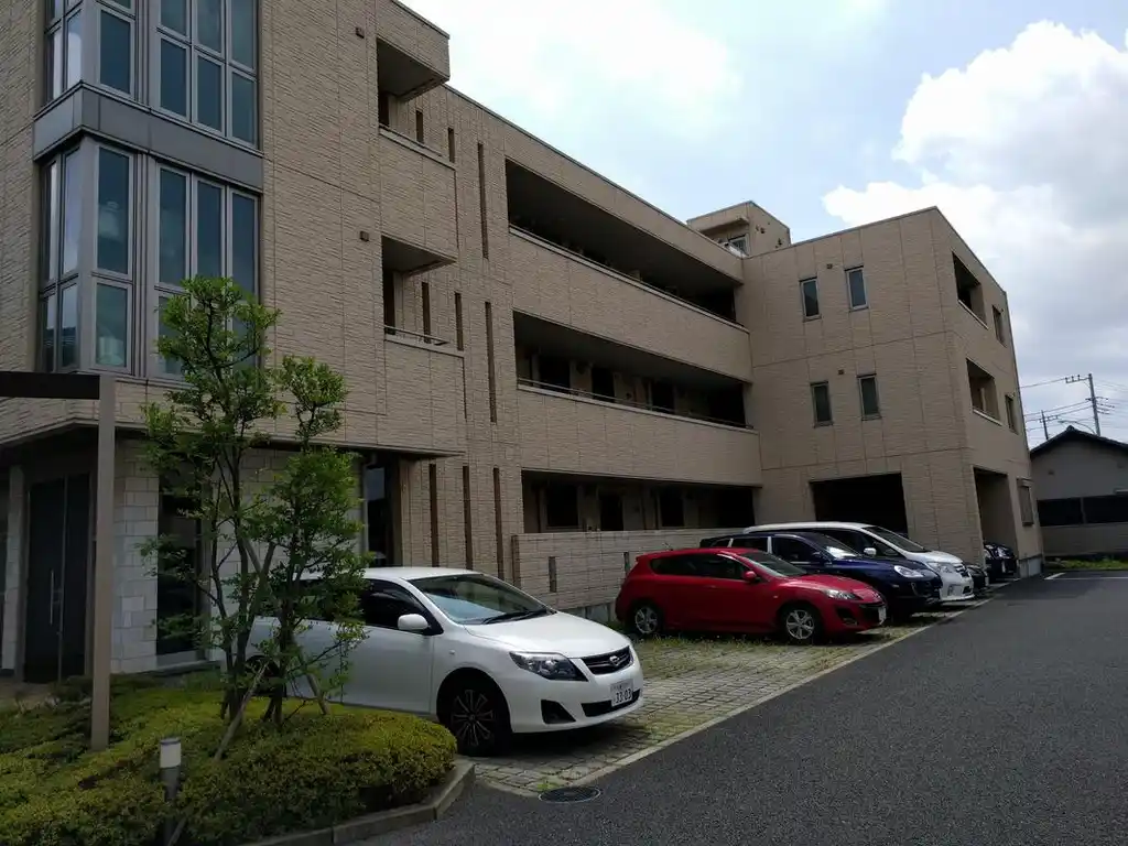 アリア・ノプス 外観