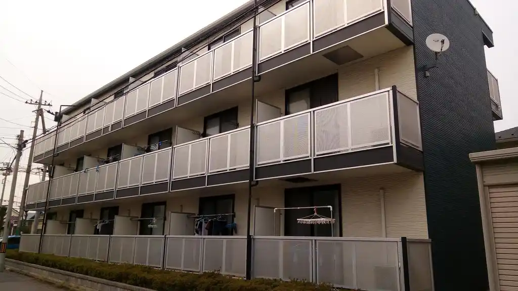 レオパレスリモーネ III 外観
