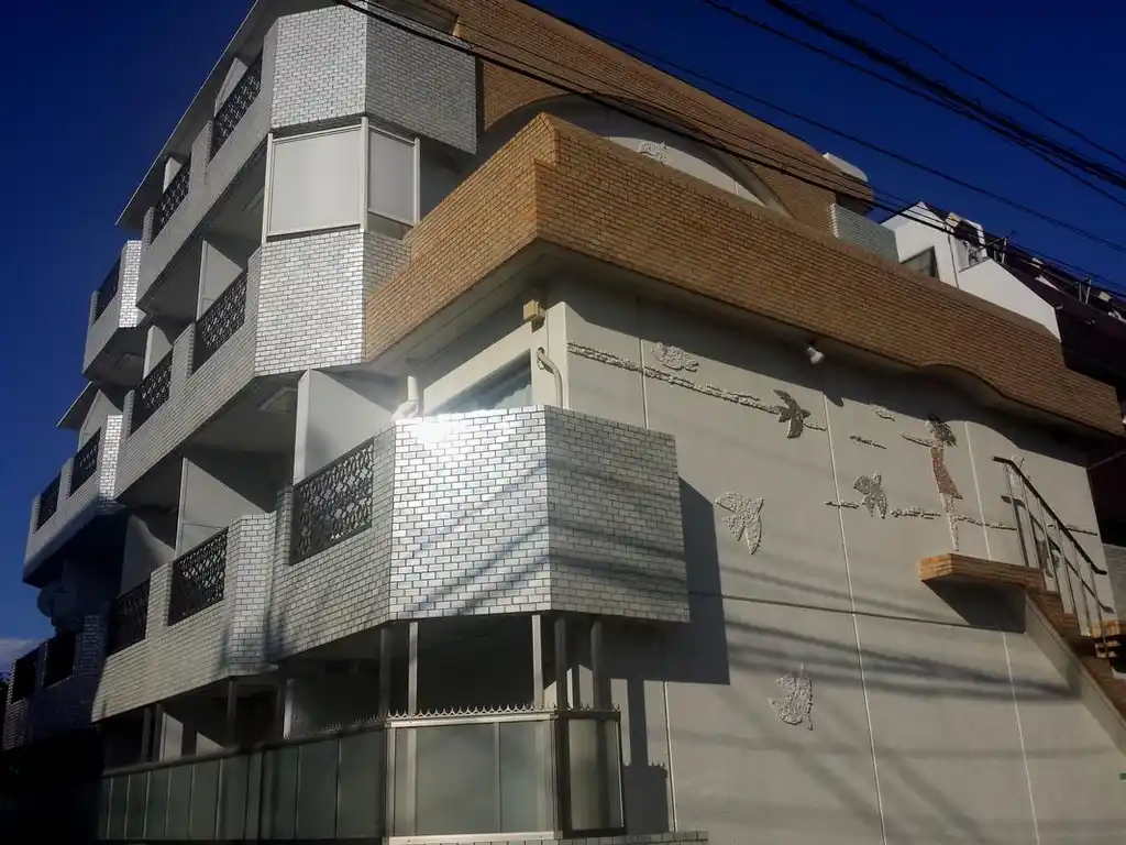 ルミョールツー 外観