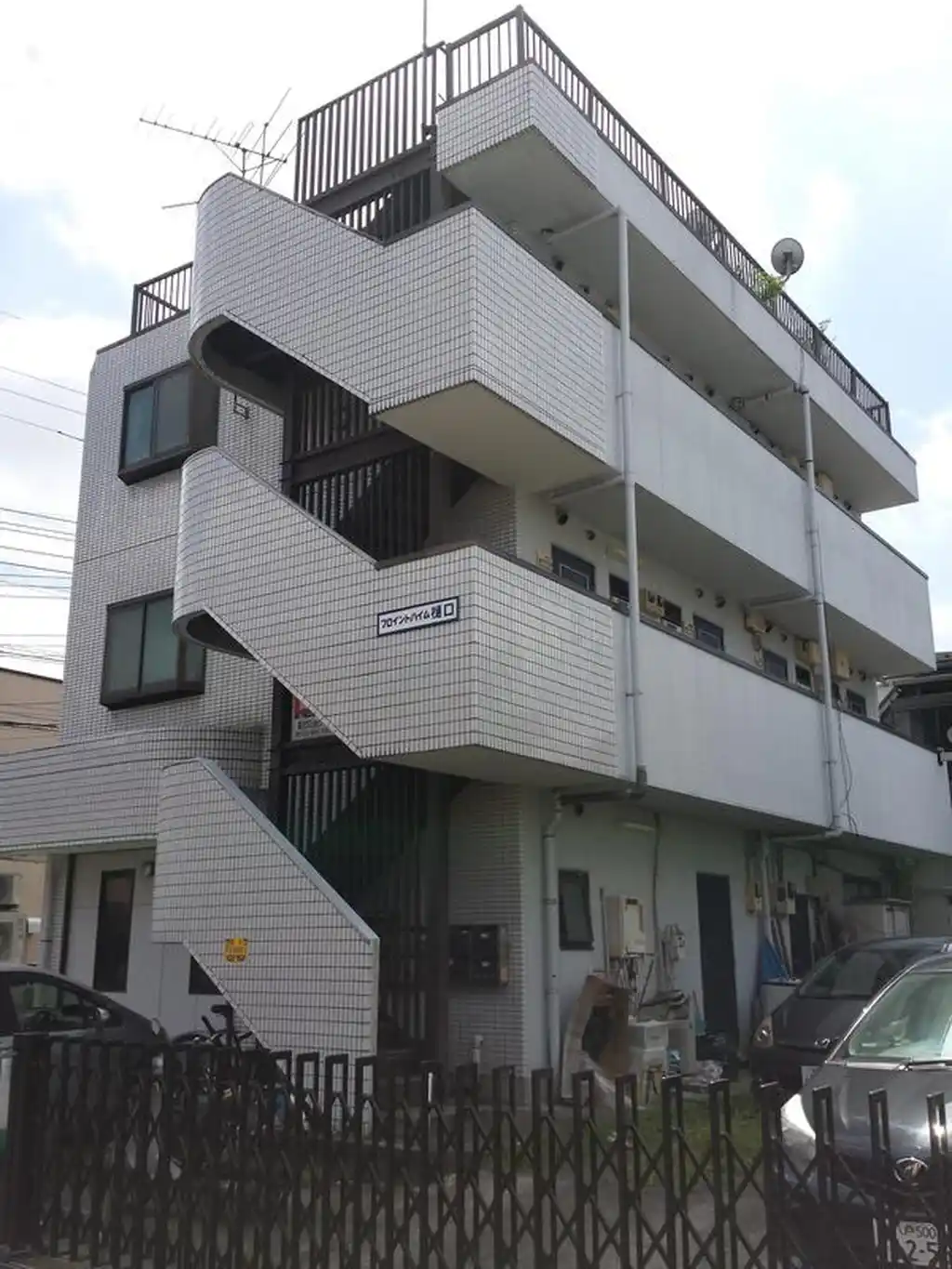 フロイントハイム樋口 外観