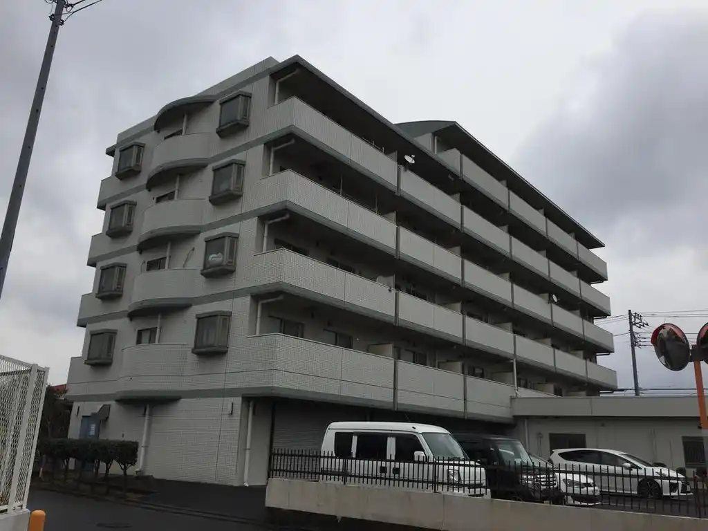 フレックス湘南石川 外観