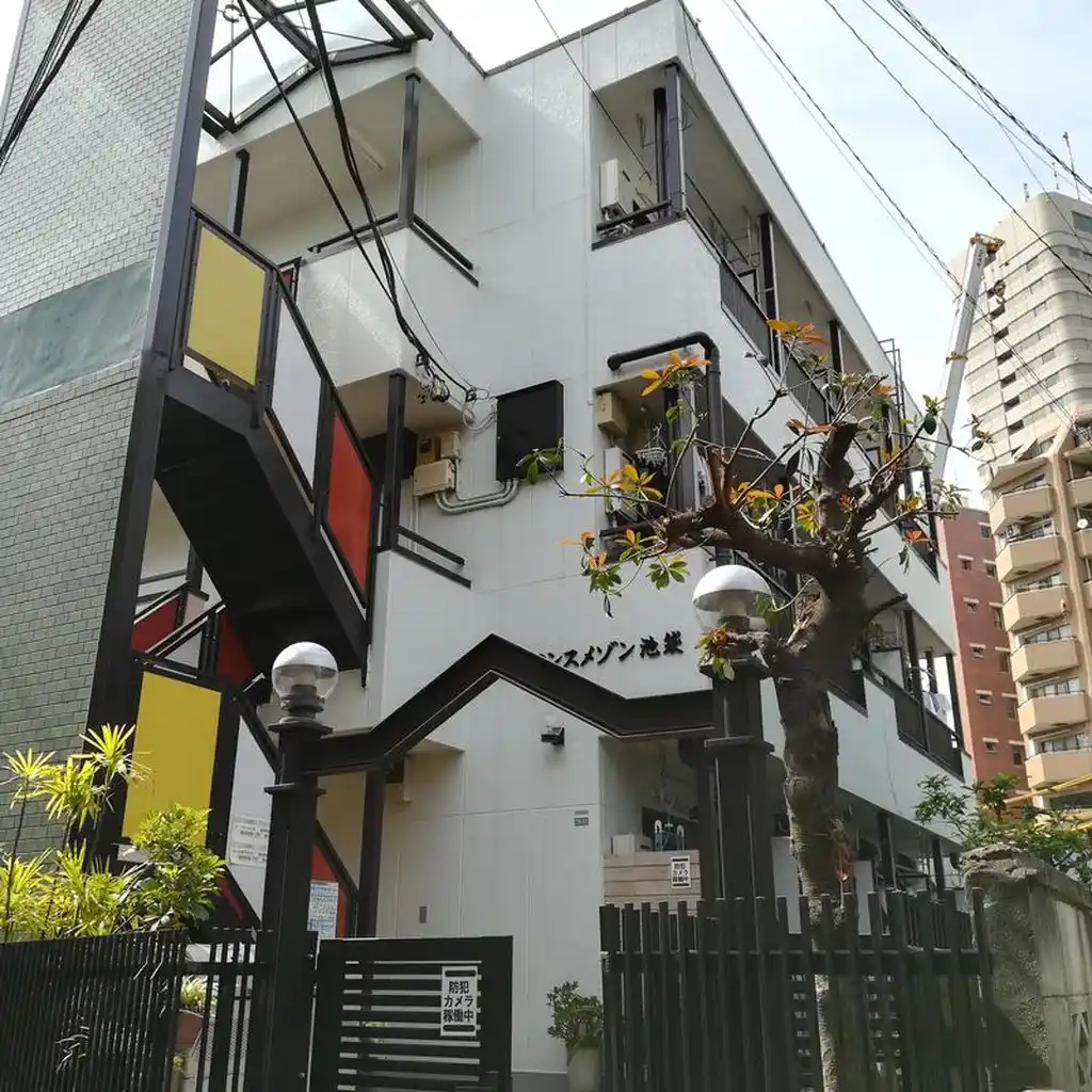 リライアンスメゾン池袋 外観